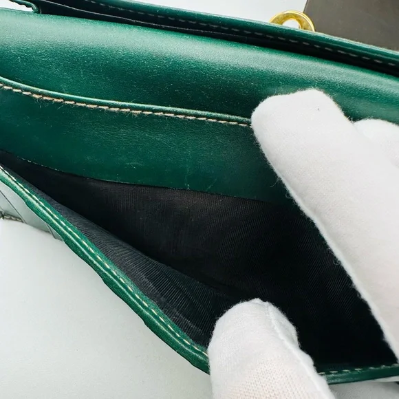 Gucci Guccissima Gold Clasp Wallet - Picture 10 of 11